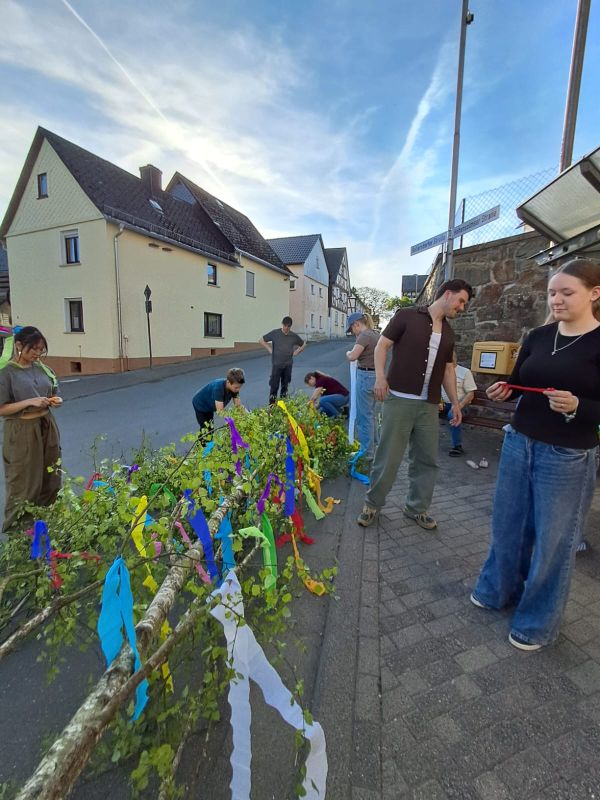 1mai25/image018.jpg
